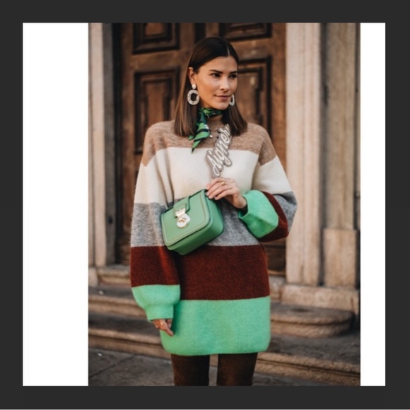H&M Sweaters - Oversized colour block knit sweater
